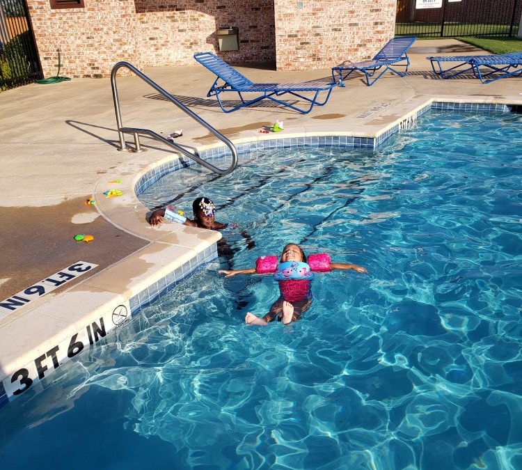 la-frontera-hoa-community-swimming-pool-photo